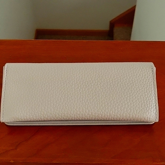 $5 SALE!! CINZIA SOFT/HARD EYEGLASS CASE - Picture 3 of 4